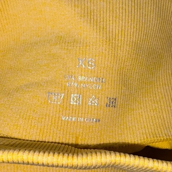 NVGTN Sunshine Yellow Camo Seamless Leggings XS - Picture 5 of 6